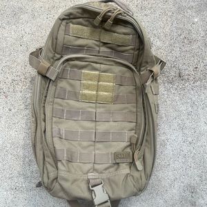 5.11 RUSH MOAB 10 sling bag